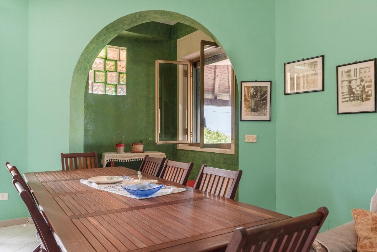 Villa Tre 's' Montallegro Esterno foto