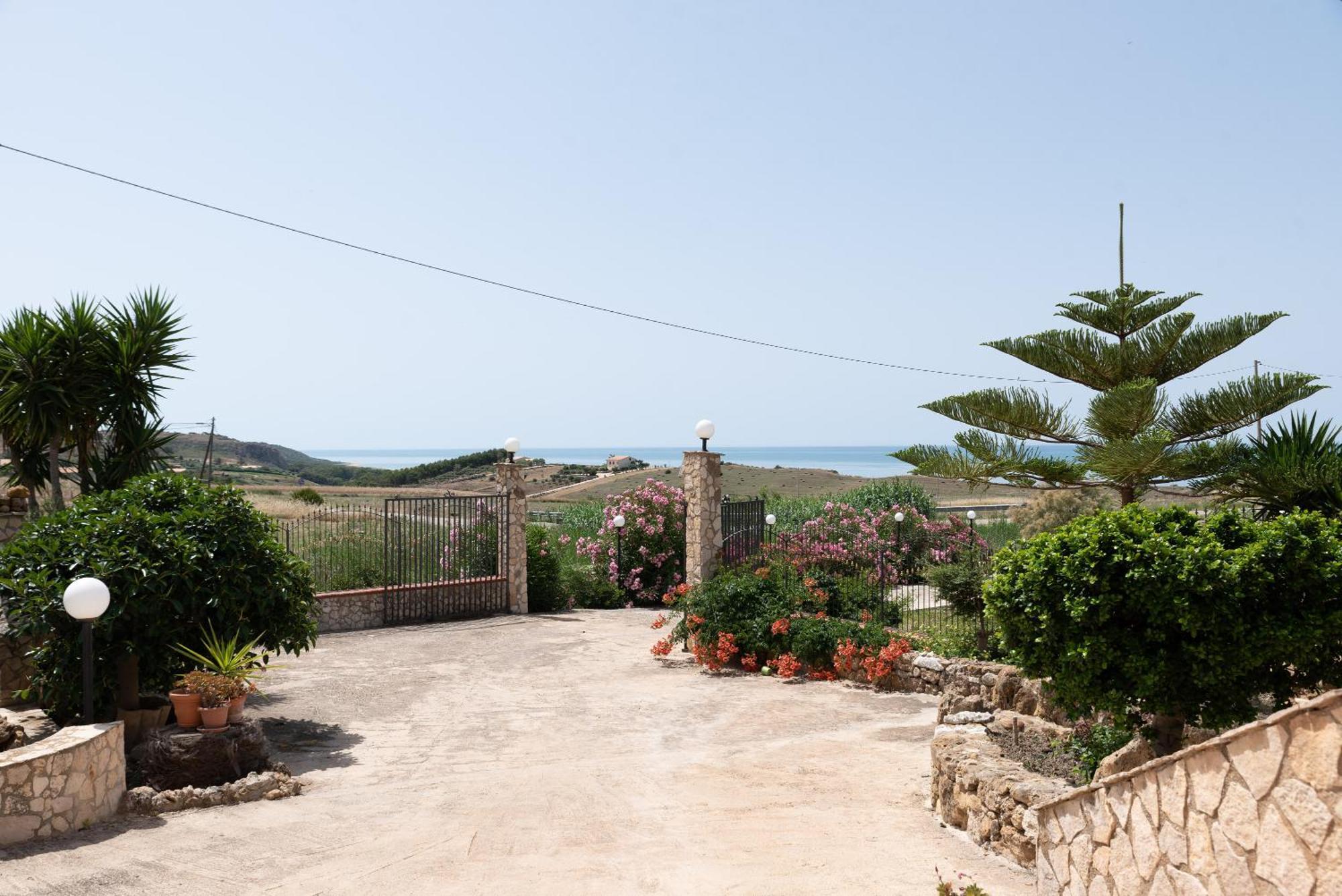 Villa Tre 's' Montallegro Esterno foto